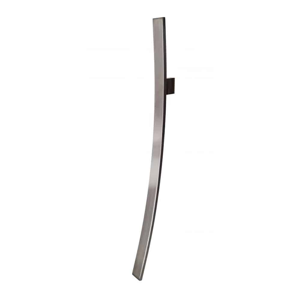 Hands-free door pull in brass